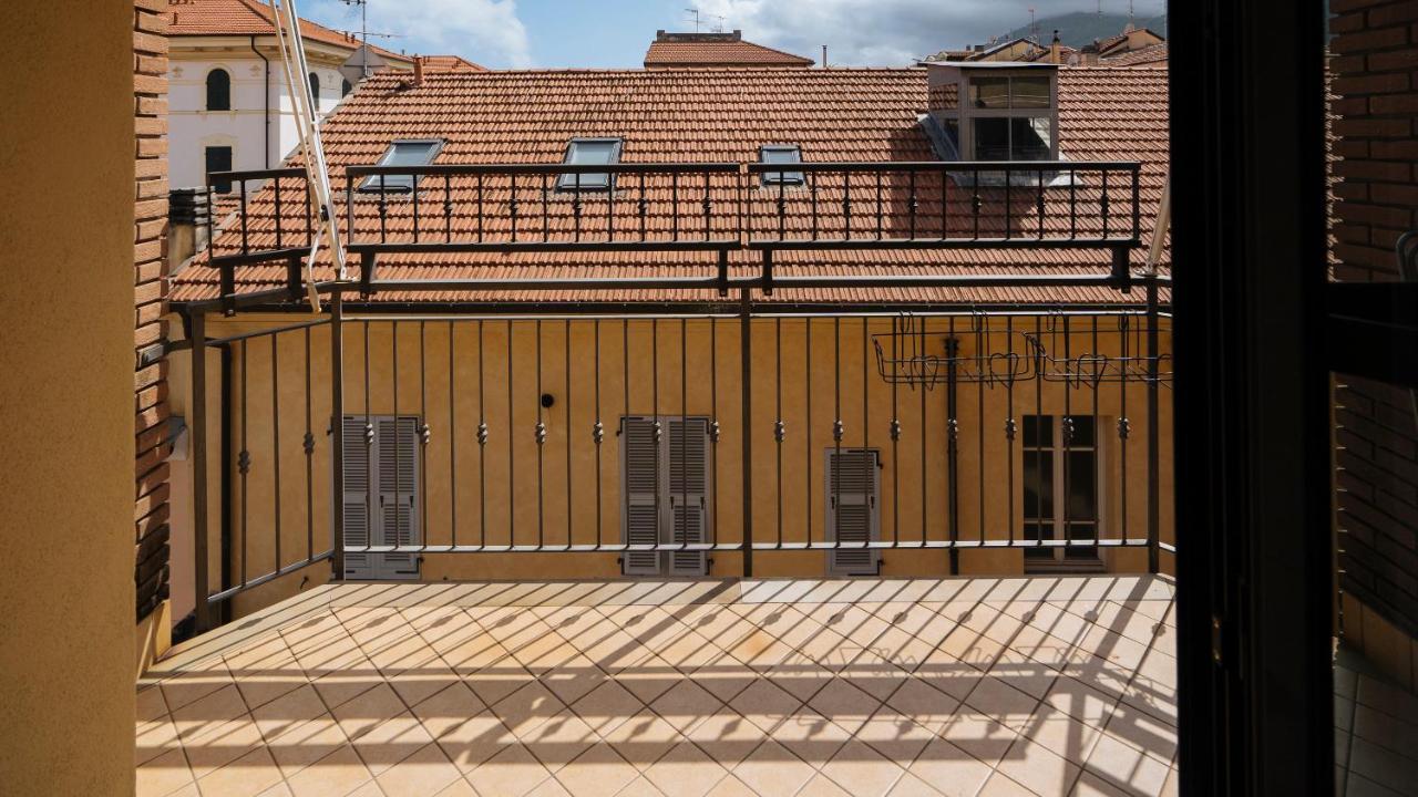Ferienwohnung Dei Mille 31 B Albenga Exterior foto