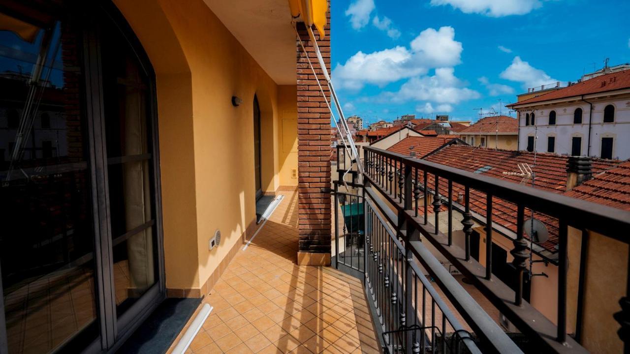 Ferienwohnung Dei Mille 31 B Albenga Exterior foto