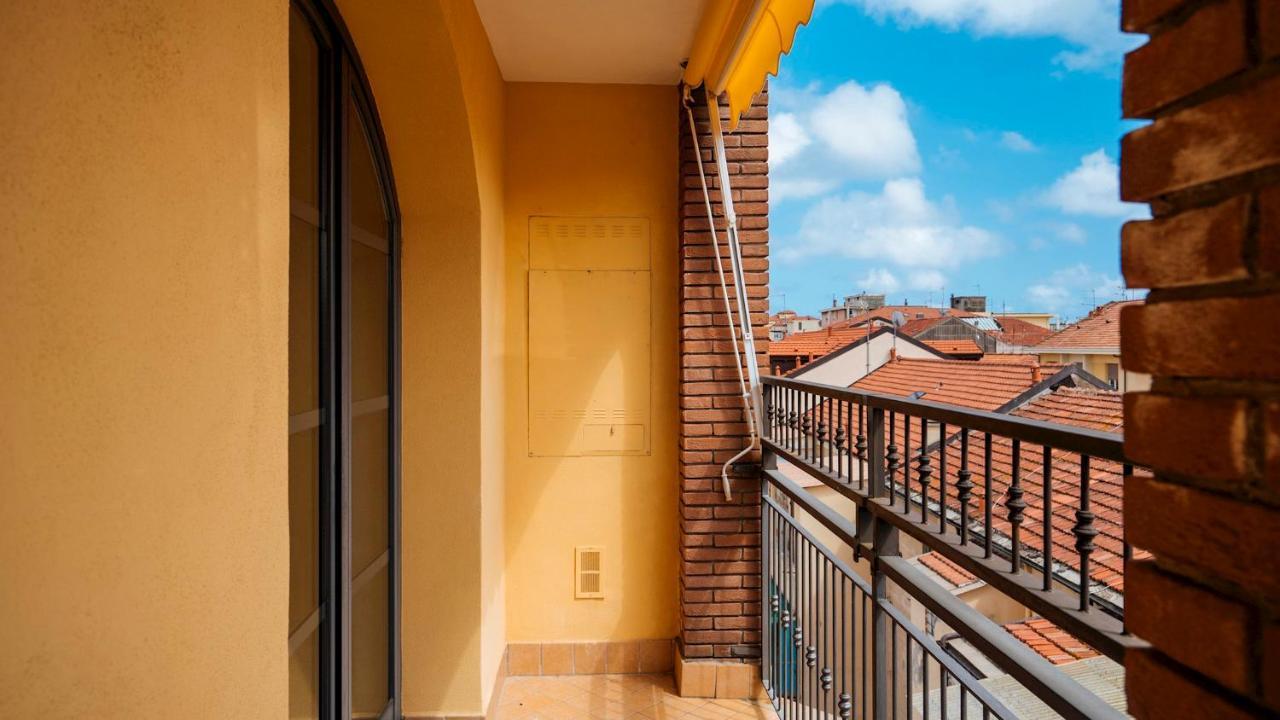 Ferienwohnung Dei Mille 31 B Albenga Exterior foto