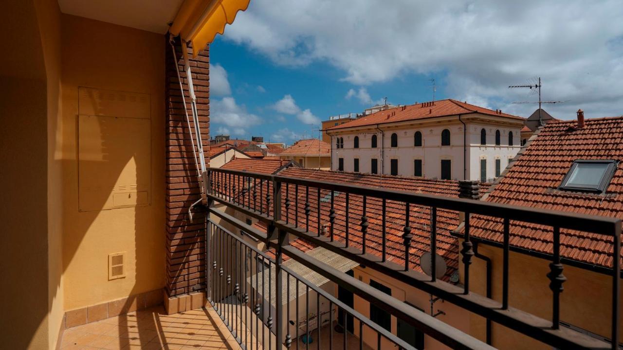 Ferienwohnung Dei Mille 31 B Albenga Exterior foto