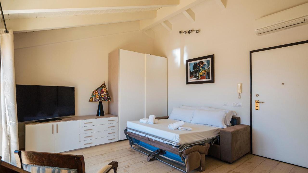 Ferienwohnung Dei Mille 31 B Albenga Exterior foto