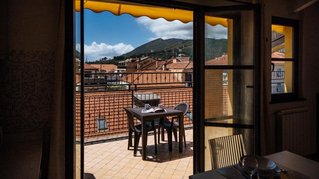 Ferienwohnung Dei Mille 31 B Albenga Exterior foto