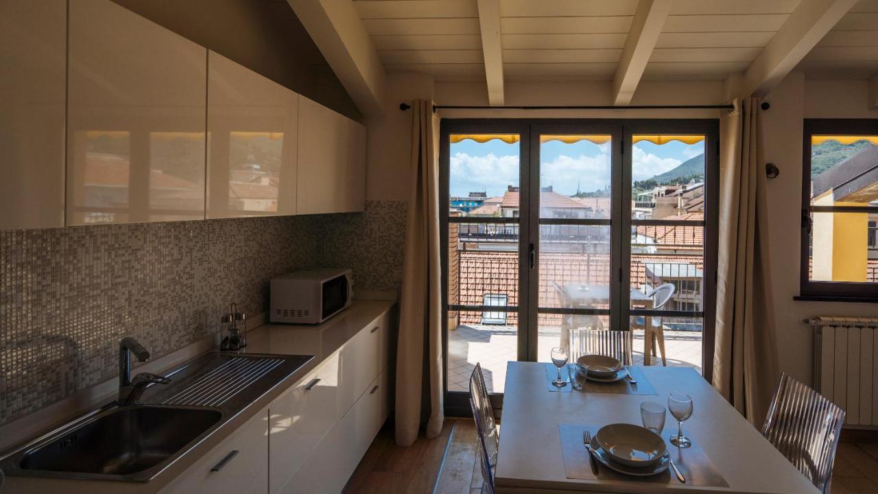 Ferienwohnung Dei Mille 31 B Albenga Exterior foto